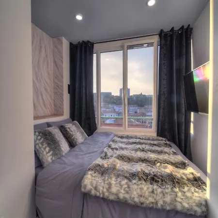 Apartment Seasons - Etienne Centre - Gare Chateaucreux